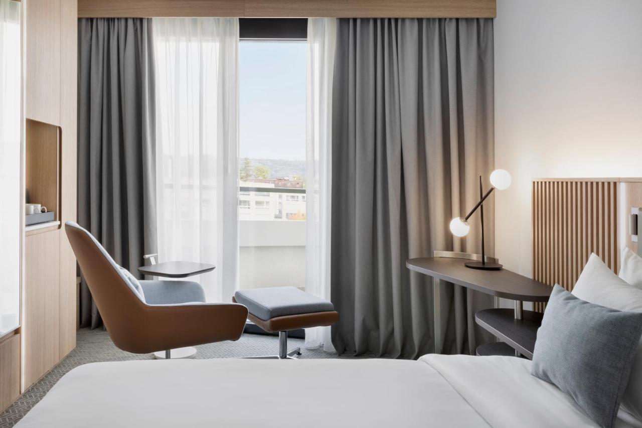 Готель Courtyard By Marriott Biel Bienne Екстер'єр фото