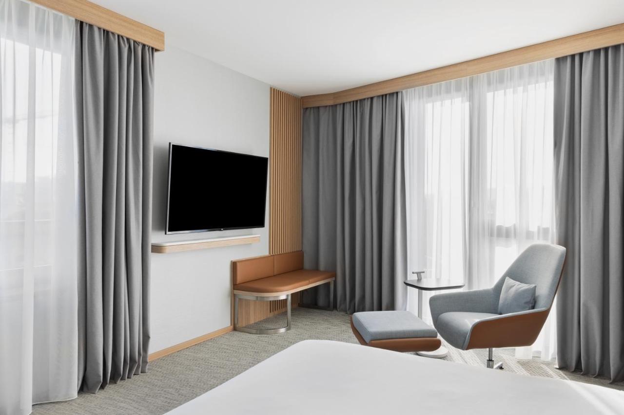 Готель Courtyard By Marriott Biel Bienne Екстер'єр фото