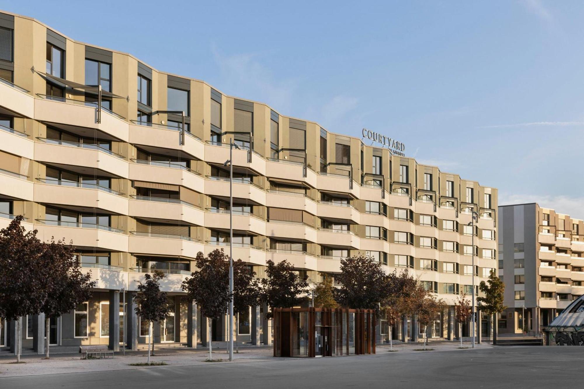Готель Courtyard By Marriott Biel Bienne Екстер'єр фото