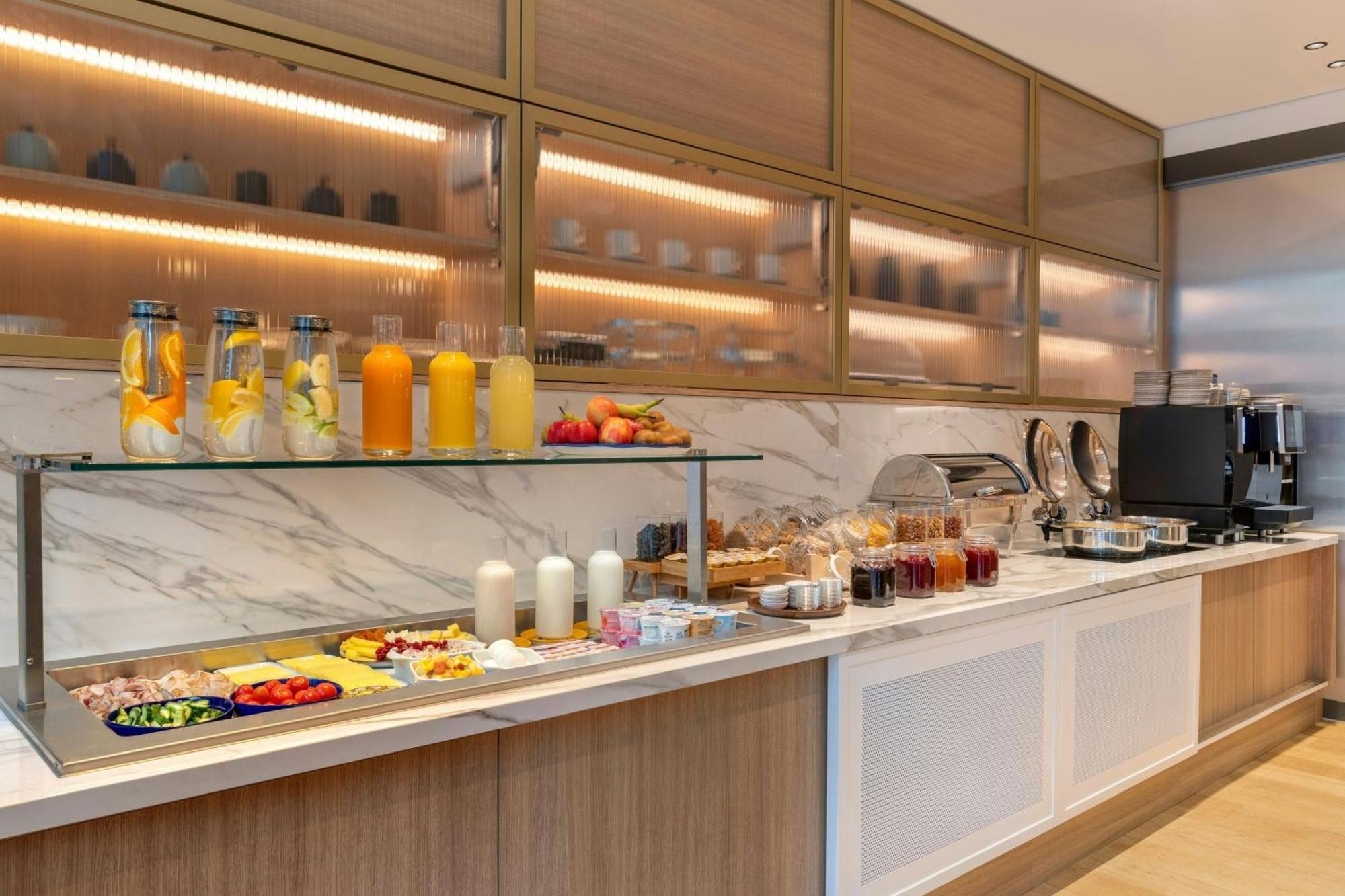 Готель Courtyard By Marriott Biel Bienne Екстер'єр фото